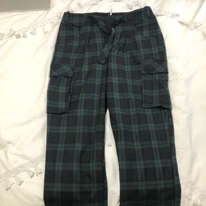 Cropped plaid cargo pants with built in belt